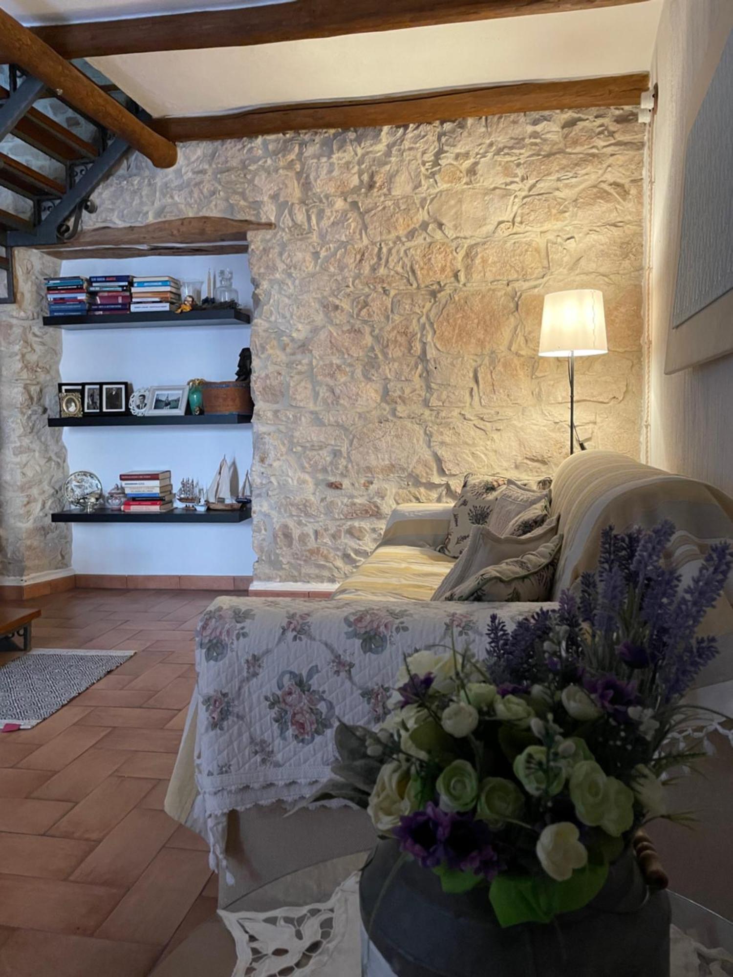 Casa Vacanze "Un Sogno Nel Blu'" 包内伊 外观 照片