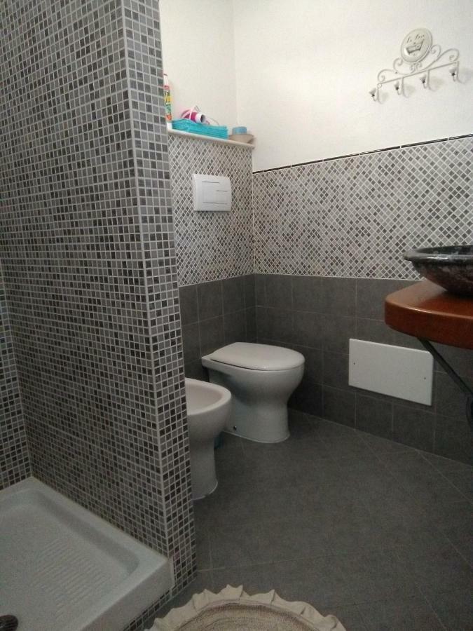Casa Vacanze "Un Sogno Nel Blu'" 包内伊 外观 照片